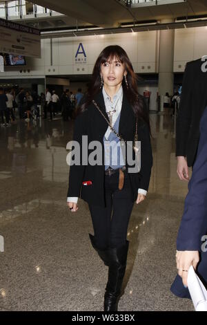 Japanische Sängerin Shizuka Kudo kommt an der Hong Kong International Flughafen in Hongkong, China, 15. Oktober 2018. Stockfoto