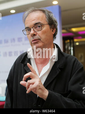 Französische dichter Yvon Le Männer der 2. Internationalen Poesie Woche in Chengdu Chengdu City besucht, Provinz Sichuan im Südwesten Chinas, 11. Oktober 2018. Die Stockfoto