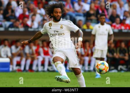 München, Deutschland. 30. Juli, 2019. Muenchen, Deutschland Juli 30, 2019: Audi Cup - 2019 - Real Madrid. Tottenham Hotspur Marcelo (Real Madrid), Förderung / Einzelbild / mit Ball/| Verwendung der weltweiten Kredit: dpa/Alamy leben Nachrichten Stockfoto