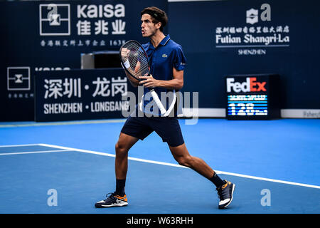 Pierre-Hugues Herbert von Frankreich reagiert, nachdem Sie gegen Albert Ramos-Vinolas von Spanien in Ihrem Viertelfinalegleichen der männlichen Singles während der Stockfoto