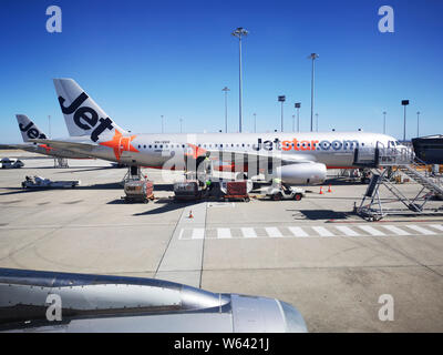 Melbourne, Australien: 07 April, 2019: Jetstar ist ein australischer Low Cost Airline mit Sitz in Melbourne und eine Tochtergesellschaft der Qantas. Stockfoto