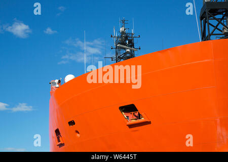 Ice Breaker Schiff vertäut in Hobarts Hafen vor dem Segeln in die Antarktis für wissenschaftliche und der Antarktis für die wissenschaftliche Forschung zum Klimawandel. Stockfoto