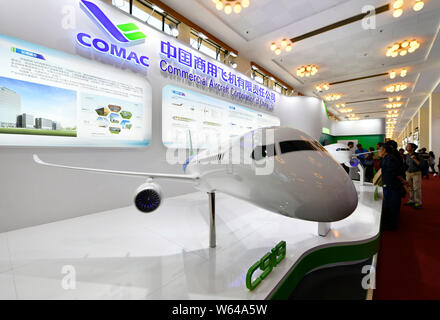 ---- Blick auf den Stand der COMAC (Commercial Aircraft Corporation von China) während einer Ausstellung in Shanghai, China, 11. Mai 2018. Chinas homema Stockfoto