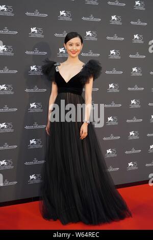 Chinesische Schauspielerin und Sängerin Fala Chen stellt beim Gala Dinner des 75. Filmfestival in Venedig Venedig, Italien, 5. September 2018. Stockfoto