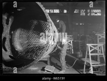 Eddystone, Pennsylvania Railroad Teile. Baldwin Locomotive Works. [Mann bei der Arbeit.] Stockfoto