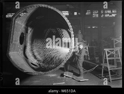 Eddystone, Pennsylvania Railroad Teile. Baldwin Locomotive Works. [Mann bei der Arbeit.] Stockfoto