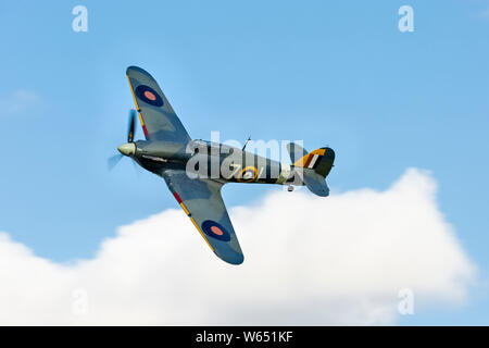 Hawker Sea Hurricane 1 B, G-BKTH (Z7015) Anzeige im Old Warden Stockfoto