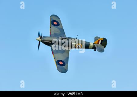 Hawker Sea Hurricane 1 B, G-BKTH (Z7015) Anzeige im Old Warden Stockfoto