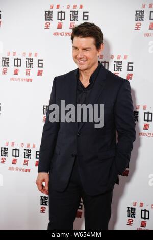 Us-amerikanischer Schauspieler und Produzent Tom Cruise kommt auf dem roten Teppich für die China Premiere des Films "Mission: Impossible" C "Fallout" in Peking, Kinn Stockfoto