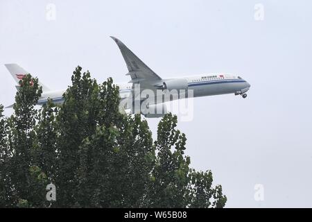 Der erste Airbus A350-900 Flugzeug von Air China in Beijing Capital International Airport in Peking, China, 14. August 2018 stattfindet. Air China Stockfoto