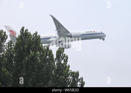 Der erste Airbus A350-900 Flugzeug von Air China in Beijing Capital International Airport in Peking, China, 14. August 2018 stattfindet. Air China Stockfoto