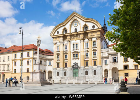 Ursuline Kirche der Heiligen Dreifaltigkeit oder Dreieinigkeit Pfarrkirche in Ljubljana, Slovenska Cesta Ljubljana Slowenien Eu Europa Stockfoto