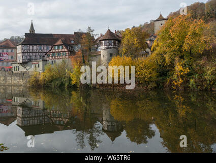 Historische tanner Tower, Schwäbisch Hall, Fluss Kocher, Kochertal, Hohenlohe, Heilbronn - Franken, Baden-Württemberg, Deutschland, Gerberturm Stockfoto