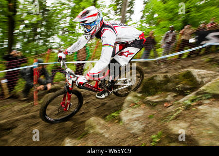 15. MAI 2010 - Maribor, Slowenien. Greg Minnaar Racing an der UCI Mountainbike Downhill World Cup Stockfoto