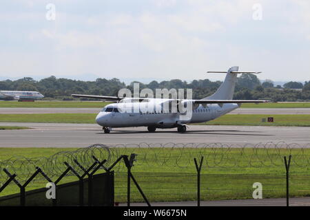 A Guernsey Aurigny ATR 72 - 600 Landung am Flughafen Manchester Credit : Mike Clarke / Alamy Stock Photos Stockfoto