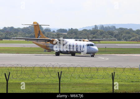 A Guernsey Aurigny ATR 72 - 600 Landung am Flughafen Manchester Credit : Mike Clarke / Alamy Stock Photos Stockfoto