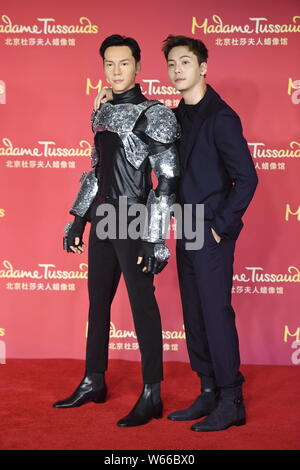 Hong Kong Sänger und Schauspieler William Chan stellt während einer enthüllungsfeier Für eine Wachsfigur von ihm im Madame Tussauds Wax Museum in Peking, China Stockfoto