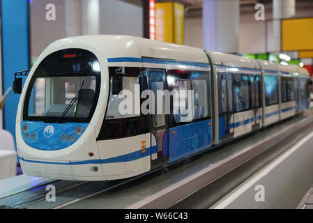 ---- Ein Modell U-Bahn ist auf dem Stand von Crrc (China Eisenbahnrollmaterial Corporation) während einer Ausstellung in Dalian, northea Stockfoto