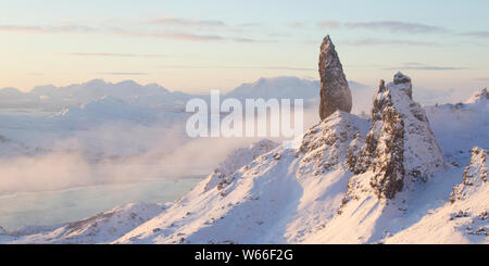 Alte Mann der Storr im Winter, Isle of Skye Stockfoto