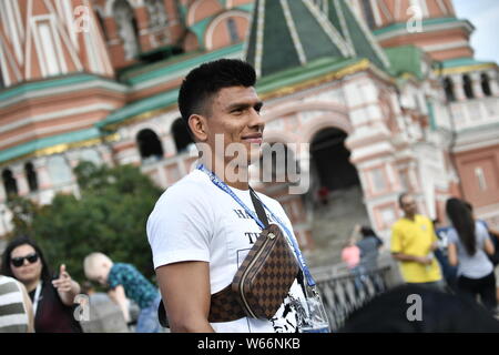 Mexikanischer Fußballspieler Jesus Gallardo posiert für ein Foto auf dem Roten Platz während einen Tag weg von der FIFA WM 2018 in Moskau, Russland, 29. Juni 2018 Stockfoto