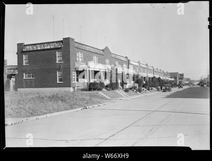 Lancaster, Pennsylvania - Gehäuse. Reihe von Häusern, in denen es gibt einige Seide, Linoleum, und die Schließung der Arbeitnehmer - Vermietung von $ 50,00 pro Monat. Stockfoto