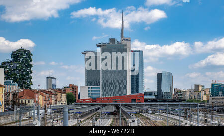 Mailand, Italien; Juli 2019: Blick auf das Äußere des Garibaldi Bahnhof im Zentrum von Mailand Stockfoto