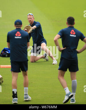 BIRMINGHAM, ENGLAND. 31 JULI 2019: Trainerstab Paul Colingwood vor dem Specsavers Asche erste Testspiel bei Edgbaston Cricket Ground, Birmingham. Credit: Cal Sport Media/Alamy leben Nachrichten Stockfoto