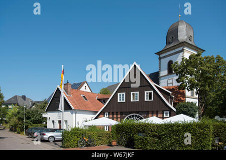 Deutschland, Nordrhein-Westfalen, Kreis Gütersloh, Verl, katholische Pfarrkirche St. Anna Stockfoto