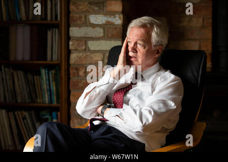 David Davis MP wird in seinem Haus in der Nähe von Goole, Yorkshire, interviewt. Stockfoto