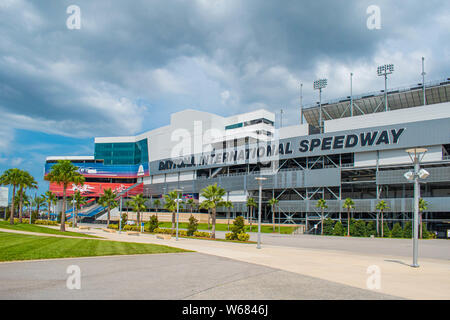 Datytona, Florida. Juli 18, 2019. Teilweise mit Blick auf die Rennstrecke Daytona International Speedway. Stockfoto