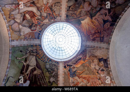 Halle Decke mit Fresken mit Kalevala Thema von Akseli Gallén -, das Nationale Museum für Finnland, Helsinki, Finnland lackiert Stockfoto