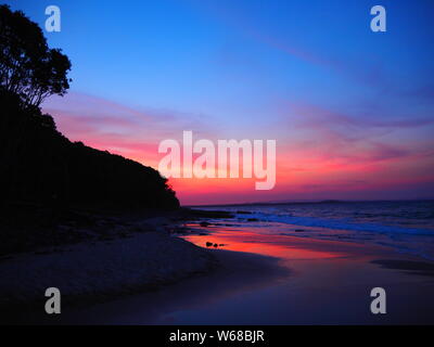 Sonnenuntergang in Noosa National Park Stockfoto