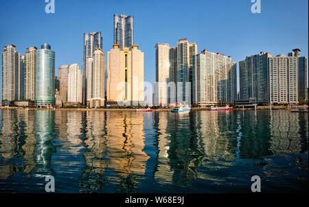 Marine Wolkenkratzer in Busan, Südkorea Stockfoto