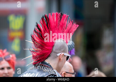 Blackpool, Lancashire, UK. 31. Juli 2019. Die fabelhafte Punk Rebellion Festival zurück in den Winter Gardens in Blackpool für ein Wochenende live Punk Rock Musik. Die Rebellion Festival, früher Urlaub in der Sonne und die VERGEUDETEN Festival ist ein britischer Punk Rock Festival 1996 zum ersten Mal statt. Diese offen für alle Veranstaltung zieht Tausende von Besuchern aus Übersee alle ihre Lieblings punk Musiker an einem Ort zu sehen. Credit: cernan Elias/Alamy leben Nachrichten Stockfoto