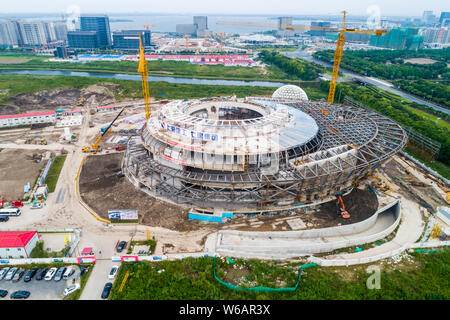 Ein Luftbild von der Shanghai Planetarium im Bau, das größte Planetarium der Welt nach seiner Fertigstellung, in Lingang Bereich Stockfoto