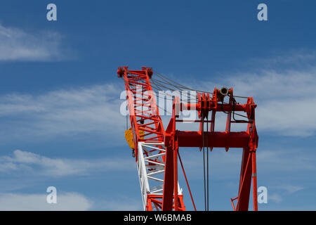 Detailbild eines Turmdrehkrans auf einer Baustelle in Chuo Rinkan, Kanagawa, Japan Stockfoto