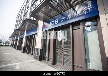 ---- Blick auf eine Filiale der in Singapur ansässigen United Overseas Bank (UOB) in Shanghai, China, 30. März 2014. Pintec Technology Holdings Limited (PINTEC Stockfoto