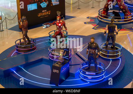 Blick auf die "Avengers: Infinity Krieg" Ausstellung in der iapm Shopping Mall in Shanghai, China, 17. August 2015. Mit Avengers: Infinity Krieg Manie in Stockfoto