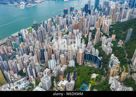 Luftaufnahme der Hochhäuser in Hongkong Stockfoto