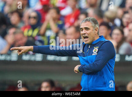 München, Deutschland. Juli 31, 2019. Ersun ABDULLATIF, Fenerbahce headcoach, Team Manager, REAL MADRID - FENERBAHCE ISTANBUL 5-3 Fußball AUDI CUP 2019, A l l i a n z a r e n ein München, 31. Juli 2019 FCB, Saison 2019/2020, München Quelle: Peter Schatz/Alamy leben Nachrichten Stockfoto