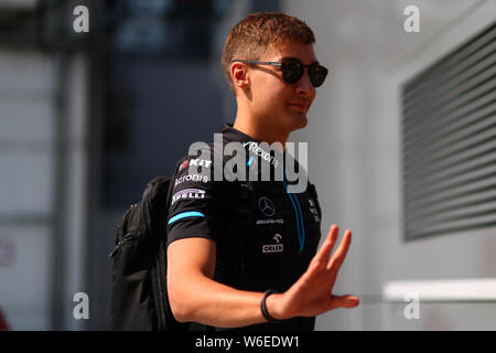 Mogyorod, Ungarn. 01 Aug, 2019. George Russell der ROKiT Williams Racing im Fahrerlager während des F1 Grand Prix von Ungarn Credit: Marco Canoniero/Alamy leben Nachrichten Stockfoto