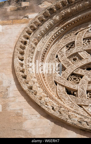Italien, Sizilien, Trapani. Gotische Kirche St. Augustine, Piazza Saturno. Eine der ältesten Kirchen in Trapani, ca. 14. Detail der reich verzierten Stockfoto