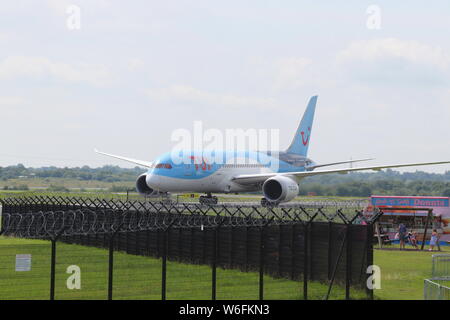 Eine Boeing 787-8 Dream Liner am Flughafen Manchester Credit : Mike Clarke / Alamy Stock Photos Stockfoto