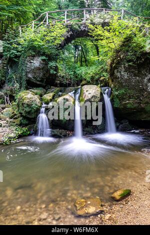 Scheissentumpel Wasserfall, Müllerthal Luxemburg Stockfoto