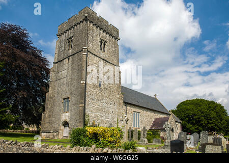 St. Peters Kirche in Peterston Super Ely, einem Dorf im Tal von Glamorgan, South Wales Stockfoto