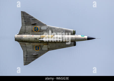 VOLKEL, Niederlande - May 15, 2019: Vintage ehemalige schwedische Luftwaffe Saab Draken fighter Jet plane die Durchführung einer Fly-by an der Niederländischen Luftwaffe Tage. Stockfoto