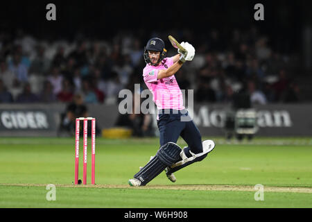 London, Großbritannien. 1 Aug, 2019. Nathan Sowter von Middlesex während T 20 Vitalität Blast Befestigung zwischen Middesex vs Kent bei der Lord's Cricket Ground am Donnerstag, August 01, 2019 in London, England. Credit: Taka G Wu/Alamy leben Nachrichten Stockfoto