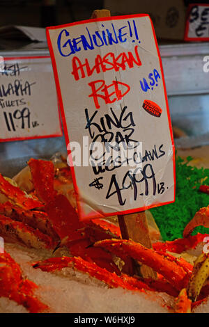 Meeresfrüchte zum Verkauf im historischen Pike Place Market in Seattle Stockfoto