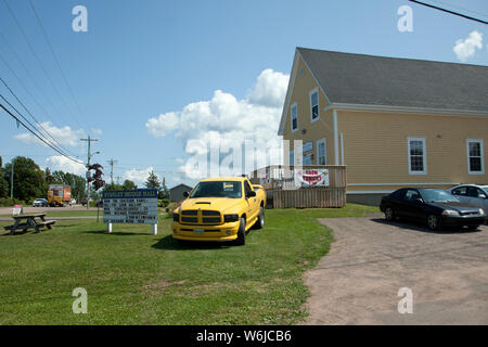 Stanley Brücke, PEI - Juli 26, 2019 : Äußeres der busy Community Center in der PEI-Bereich von Stanley Brücke an einem Sommertag im Juli Stockfoto