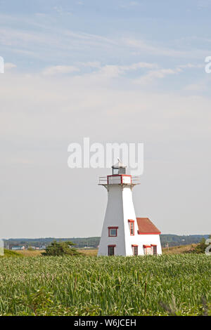 Juli 27, 2019 - French River, PEI: Blick auf die legendären New London Leuchtturm in der PEI Stockfoto